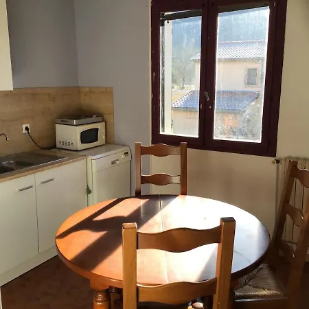 In Cozy House With Terrace Aspres-sur-Buëch